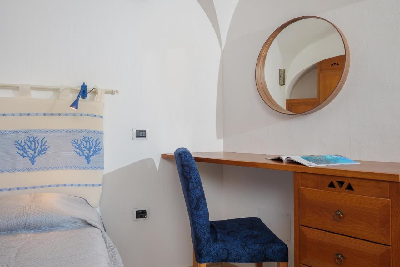 Villetta Azzurro - Sherdenia Luxury Apartments Marinella  Eksteriør billede