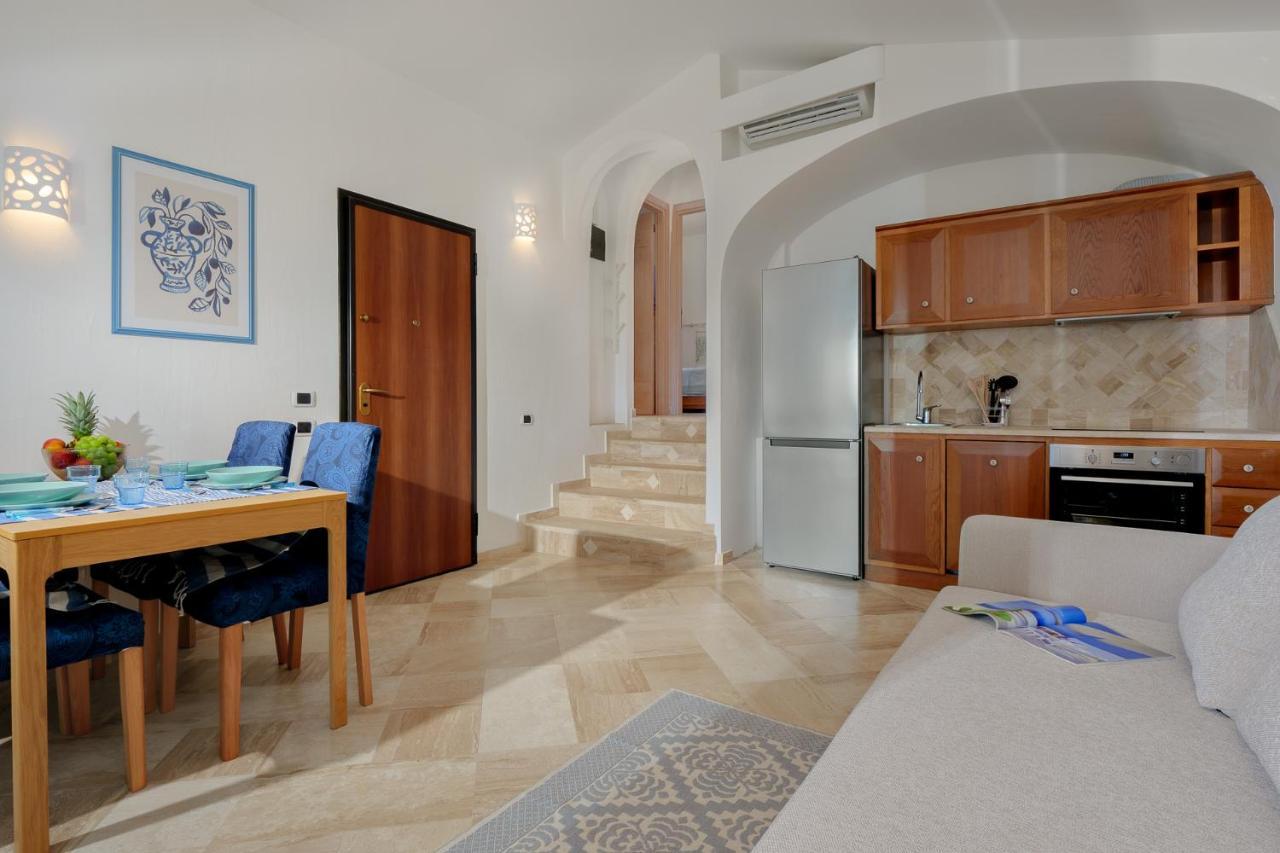 Villetta Azzurro - Sherdenia Luxury Apartments Marinella  Eksteriør billede